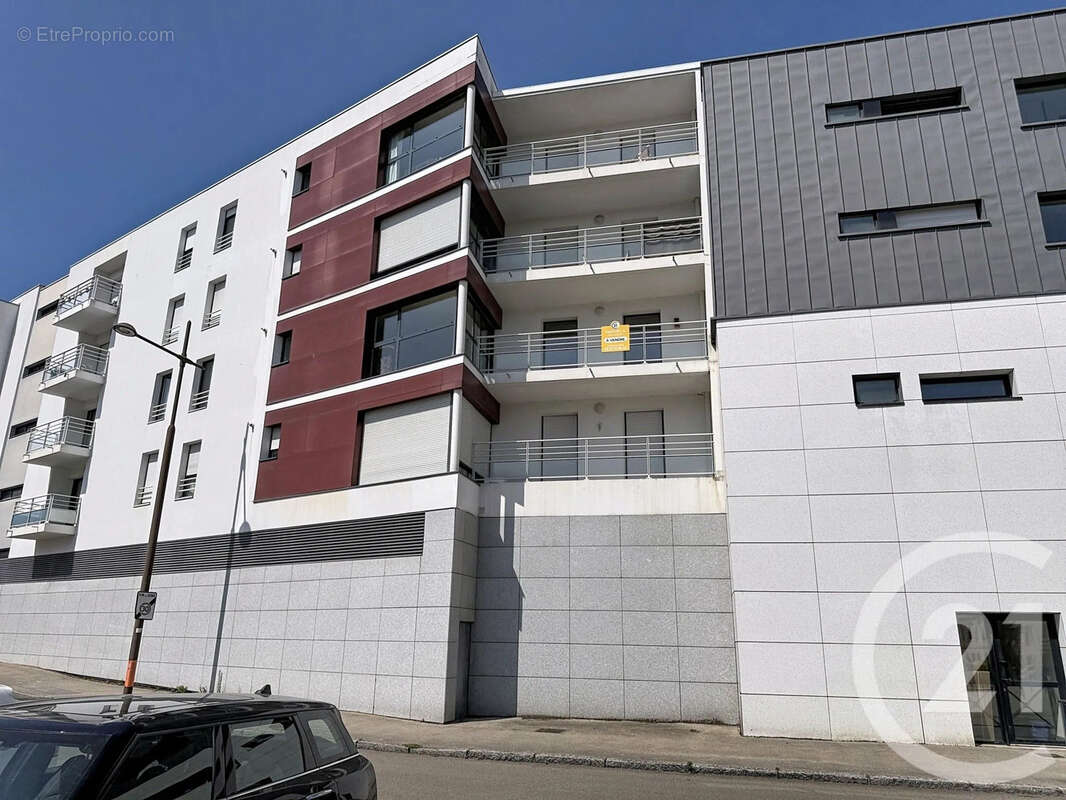 Appartement 97 m² à Lannion  - photo 9