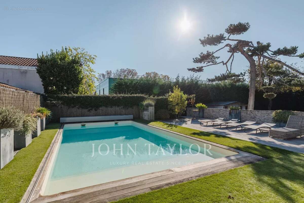 Maison à LE BOUSCAT