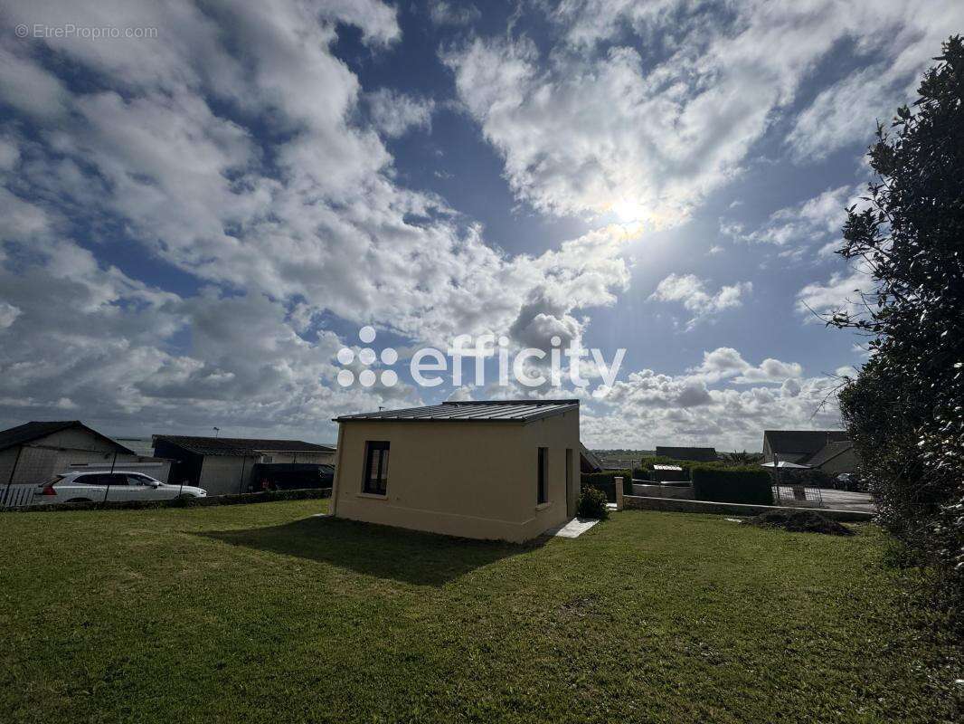 Maison 37 m² à Saint-Come-De-Fresne  - photo 16