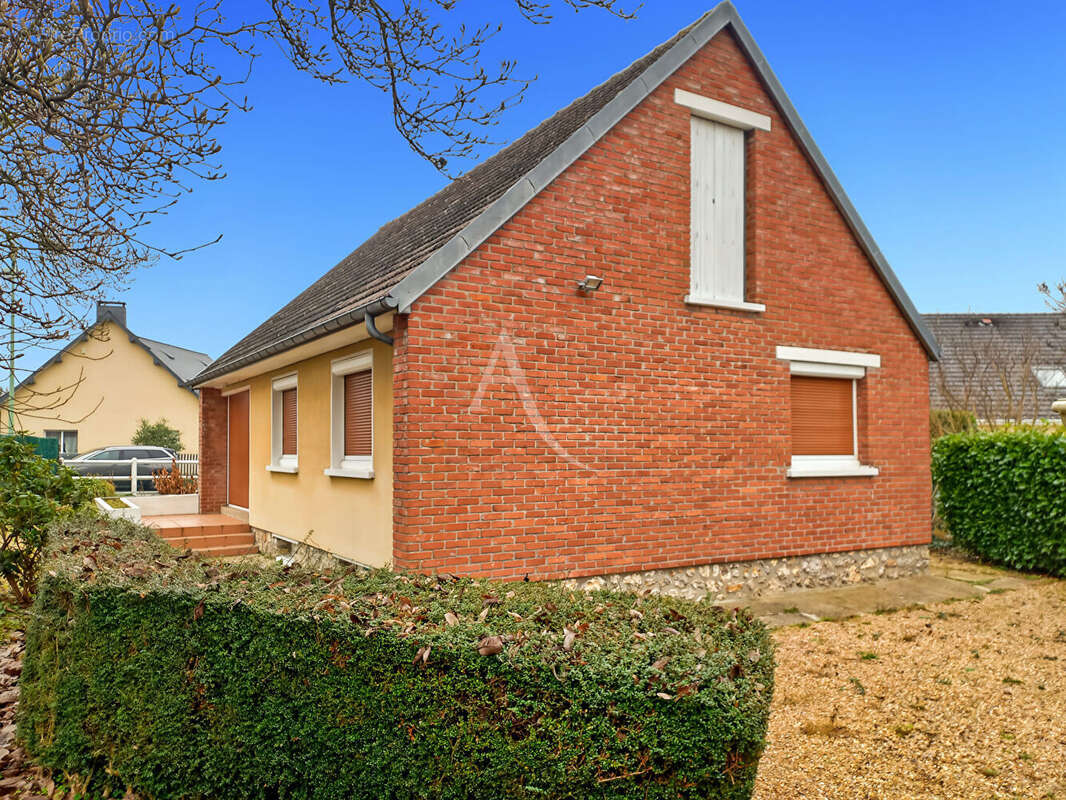 Maison à LA BOUILLE