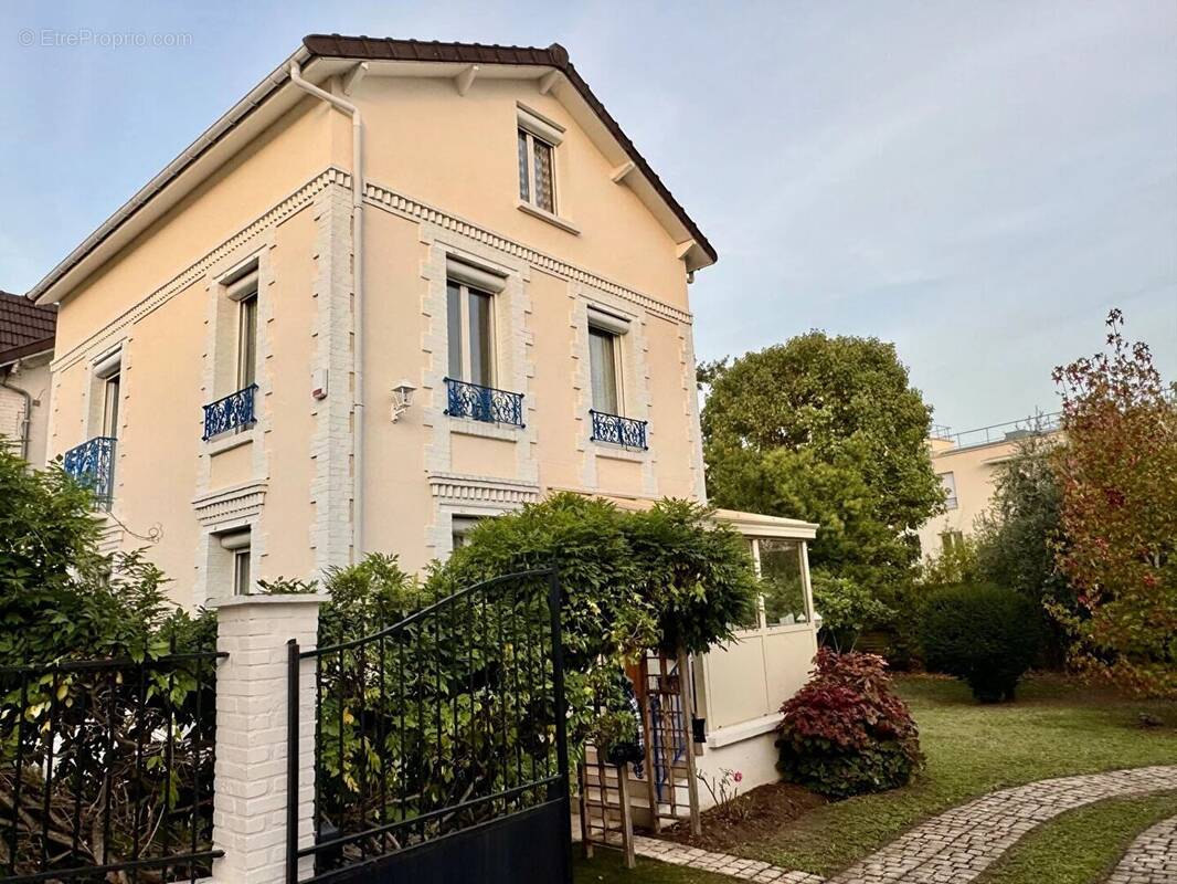 Maison à BOIS-COLOMBES