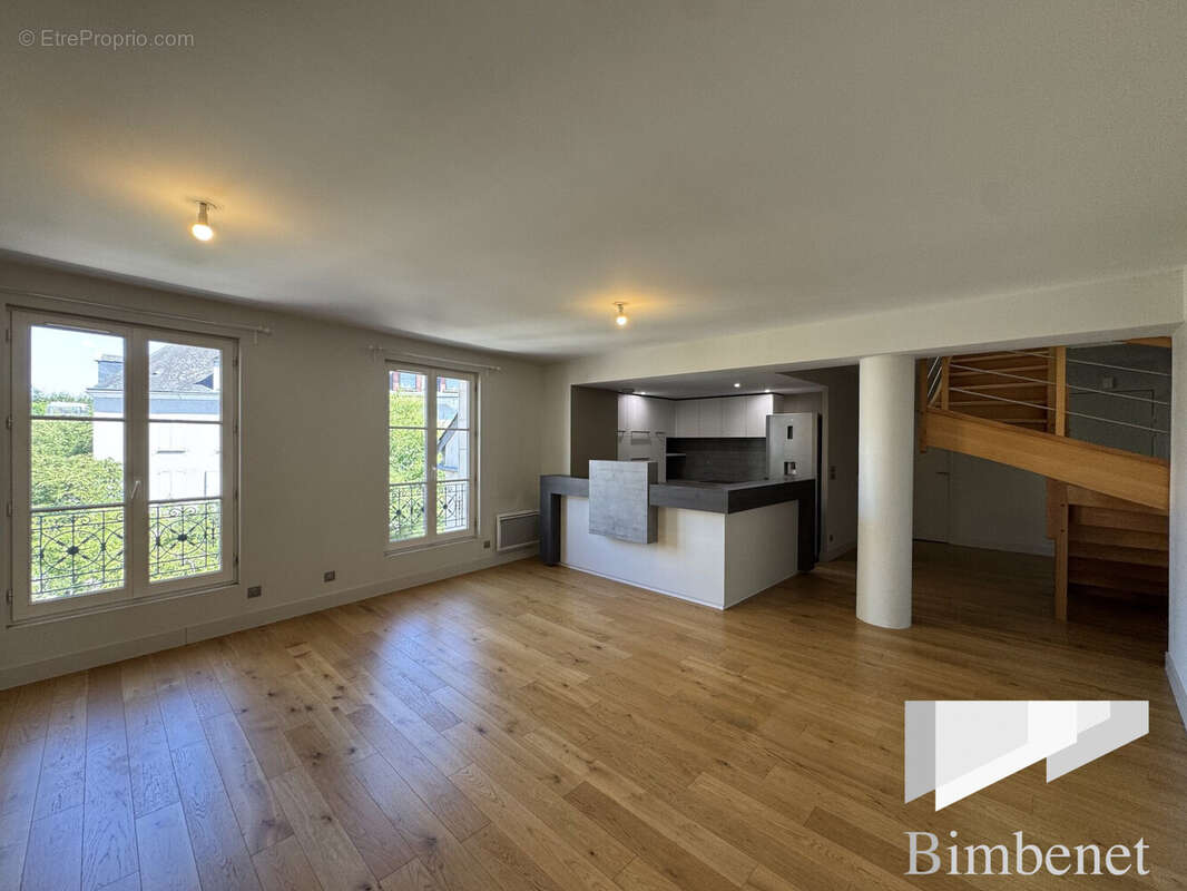 Appartement 108 m² à Orleans  - photo 3
