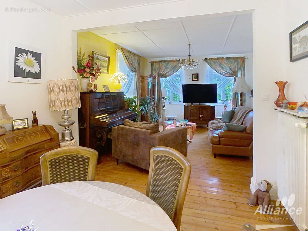 Belle maison pierre rénovée avec piscine et dépendances - photo 4