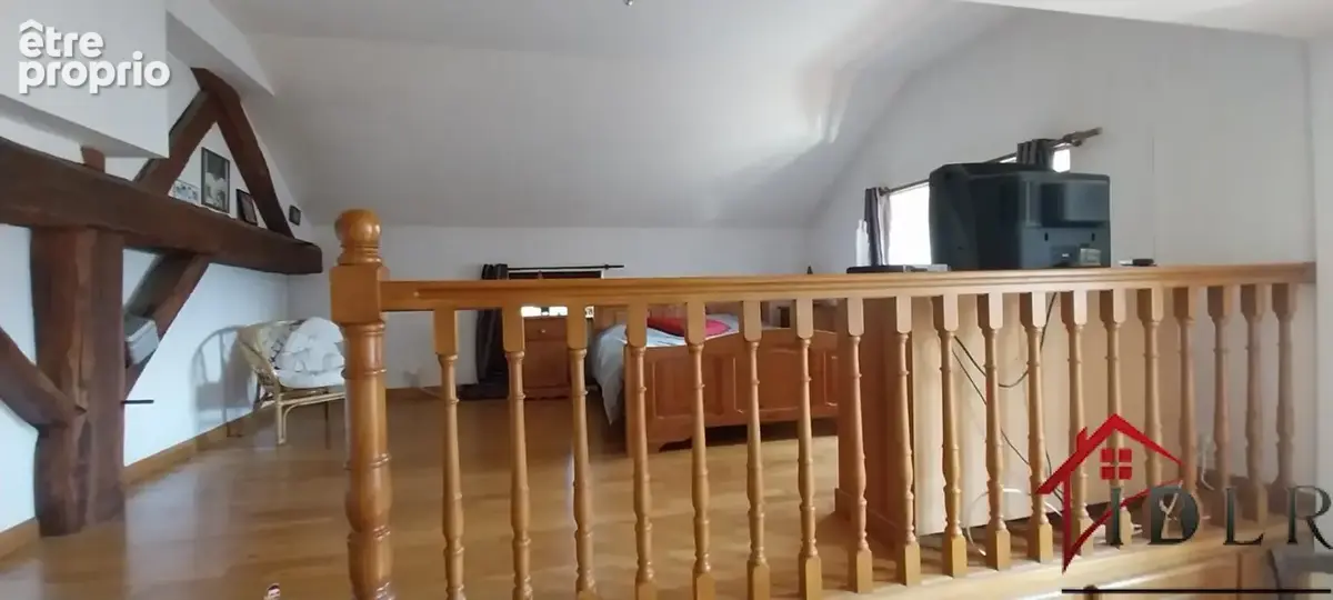 Maison de caractère de 281 m2 - Beaux volumes et fort potent - photo 10