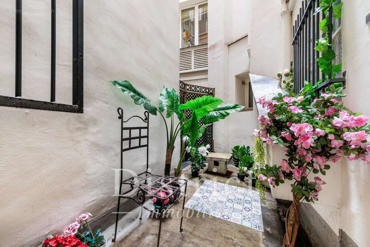 Appartement à PARIS-6E