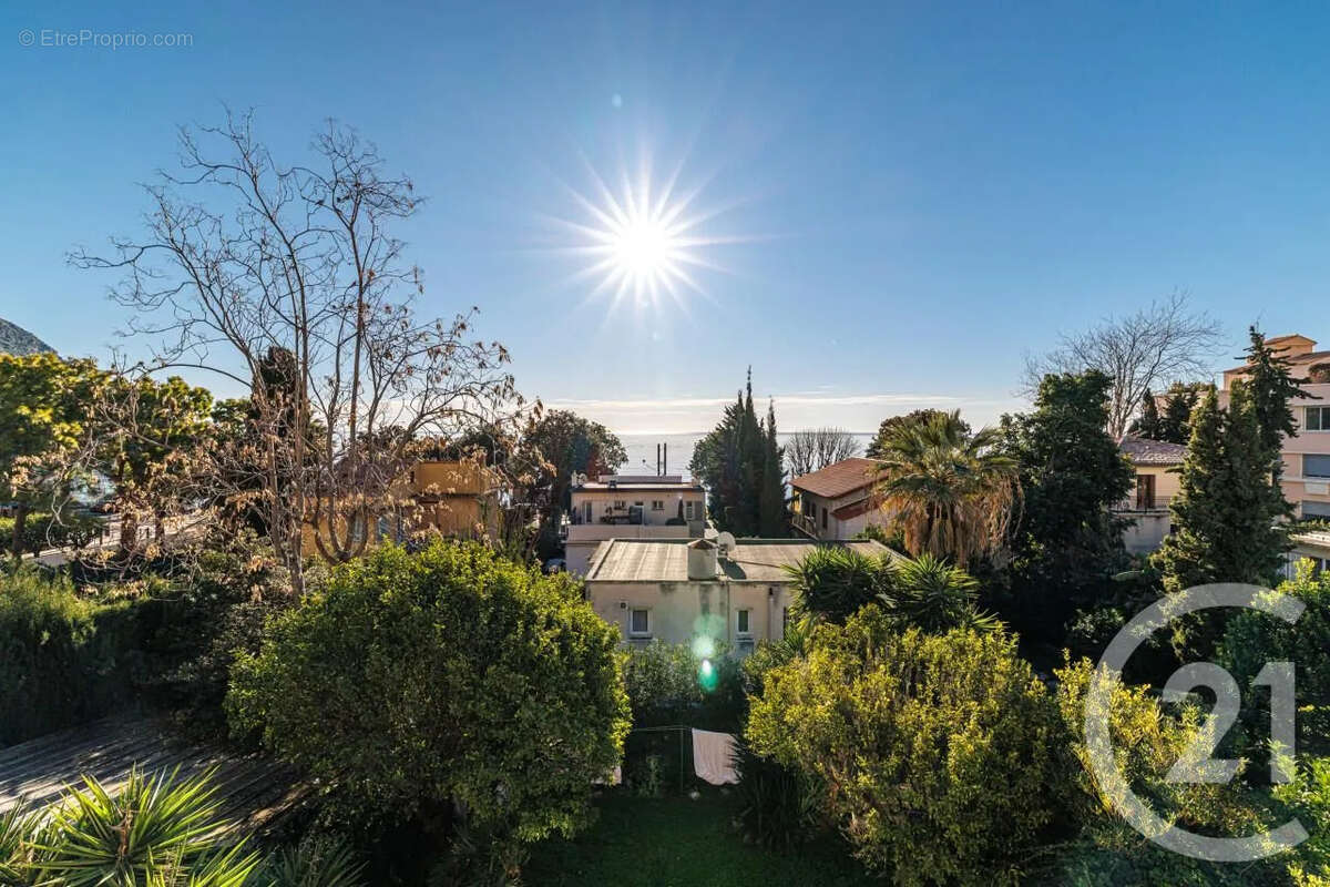 Appartement à EZE