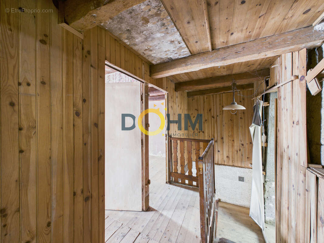 Maison à BELLEVUE-LA-MONTAGNE