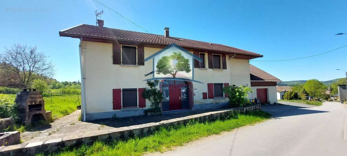 Maison à DOCELLES