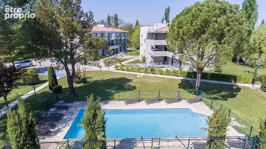 Appartement à L'ISLE-SUR-LA-SORGUE