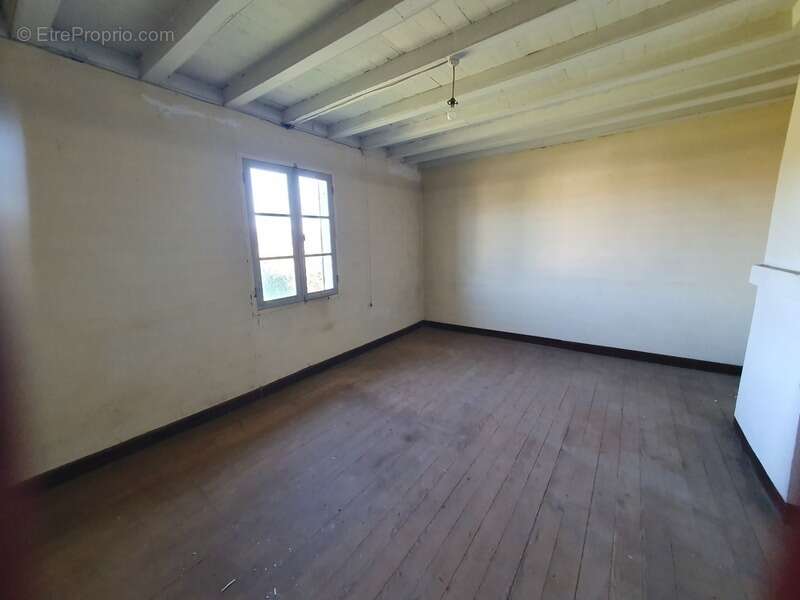 Maison à VILLENEUVE-DE-MARSAN