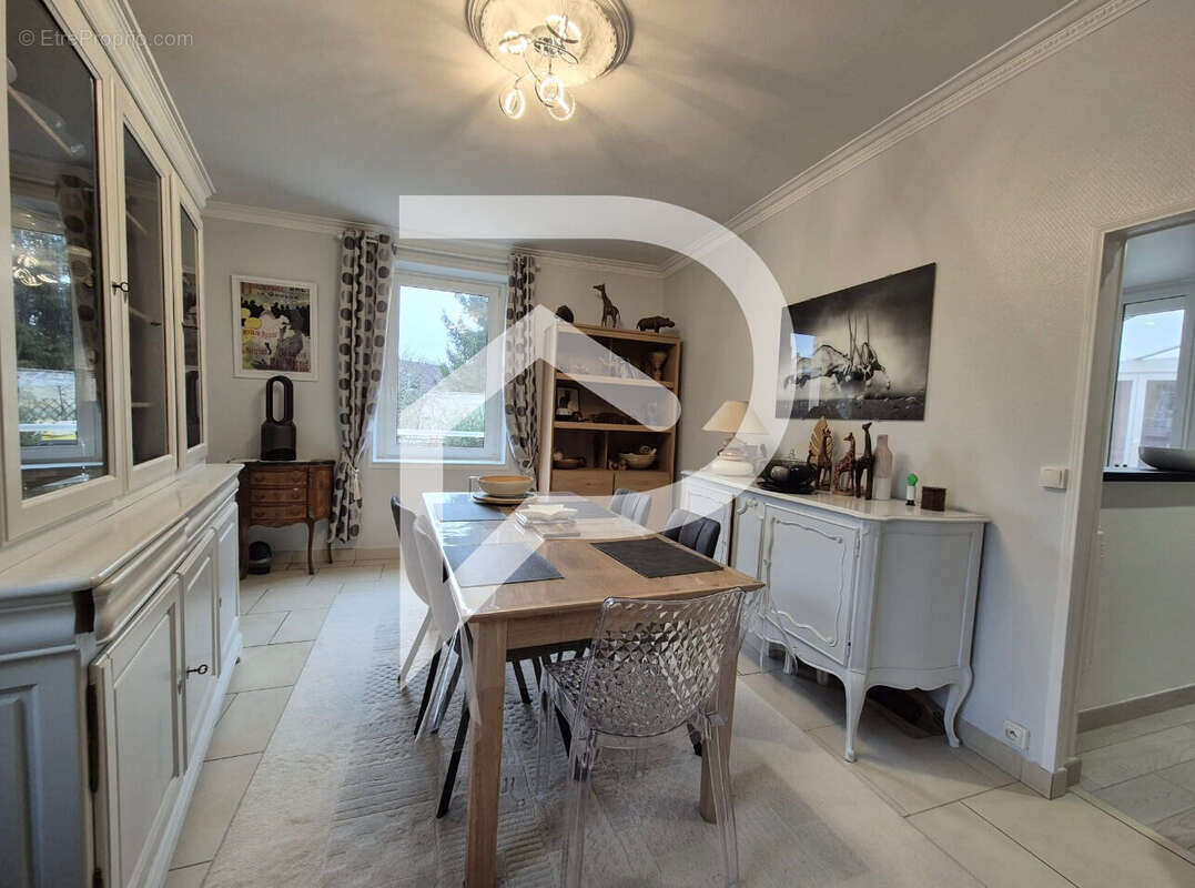 Maison à MONCHY-SAINT-ELOI