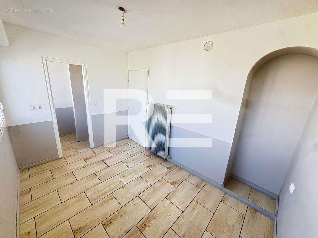 Appartement P2 de 40m2 bien Lumineux à rafraichir - photo 4