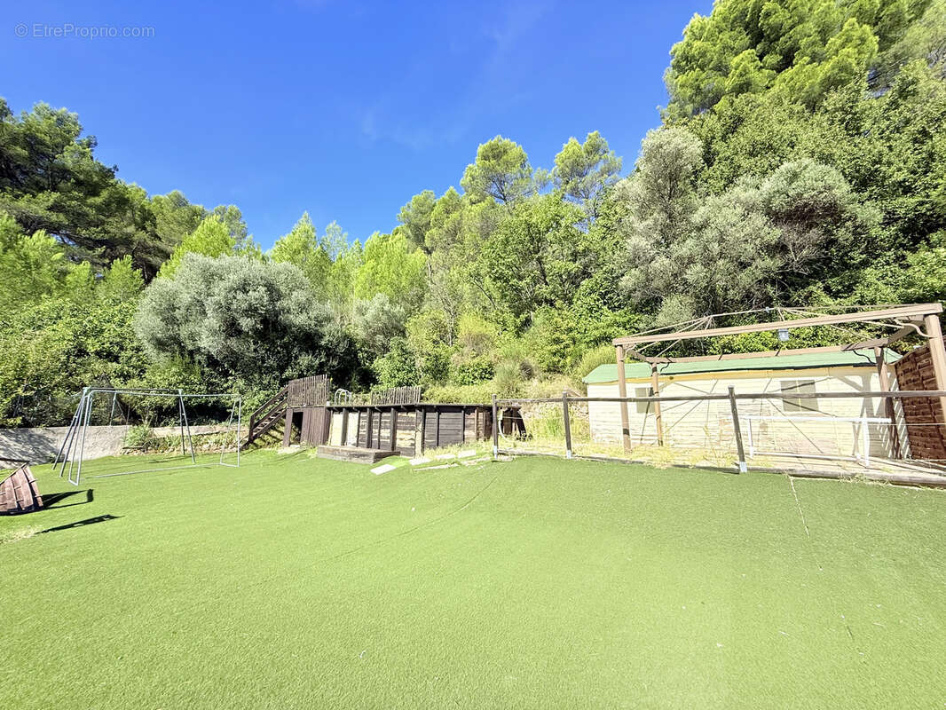 Maison à SOLLIES-PONT