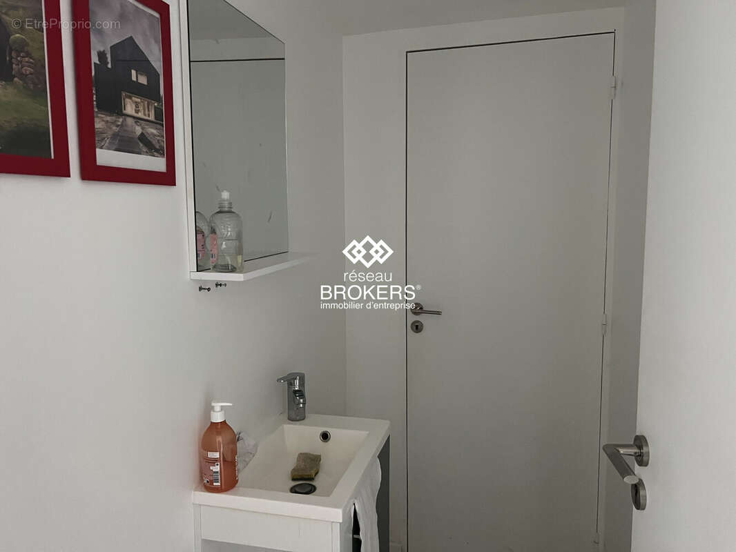 Commerce à LA VERPILLIERE