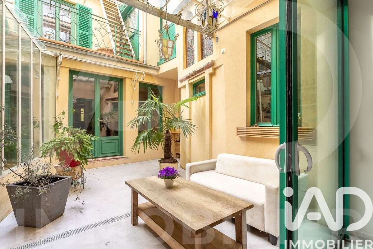 Maison 248 m² à Paris-20e  - photo 3