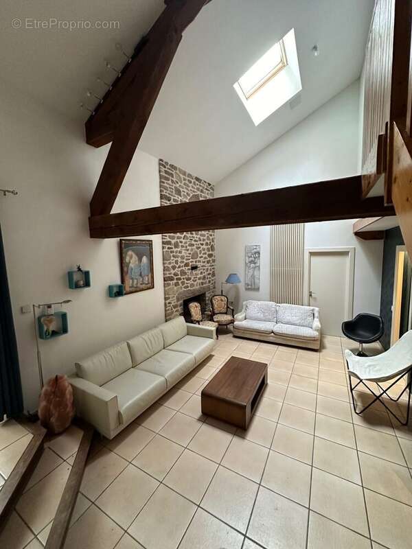 Maison à LES MARTYS