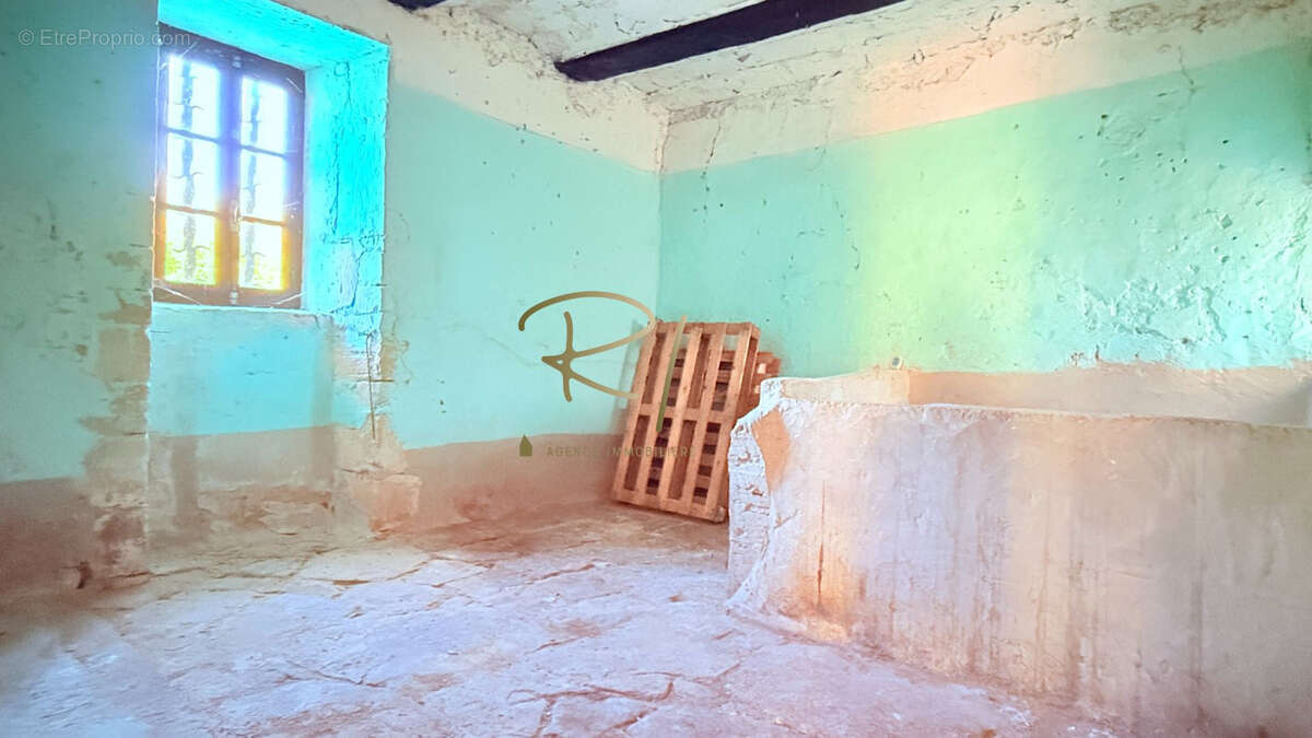 Maison à ORGNAC-L&#039;AVEN