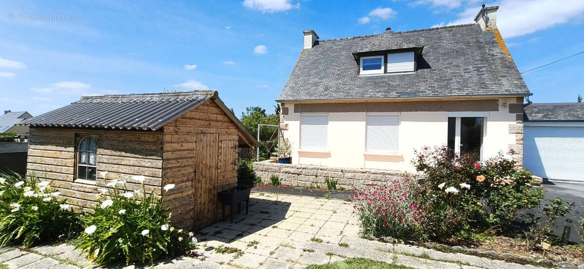 Maison à PLESSIX-BALISSON