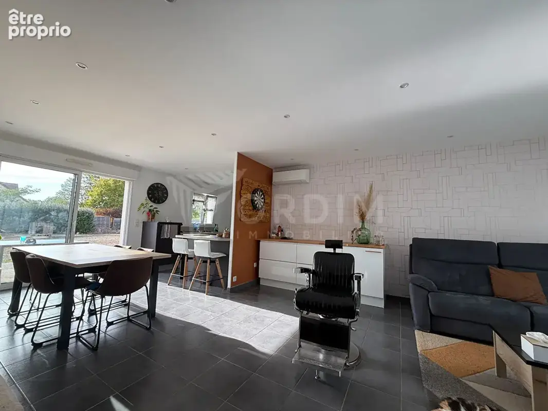 BELLEVILLE SUR LOIRE,  pavillon de plain-pied 2011, 4 chambres,  terrain 1 104 m² - photo 5