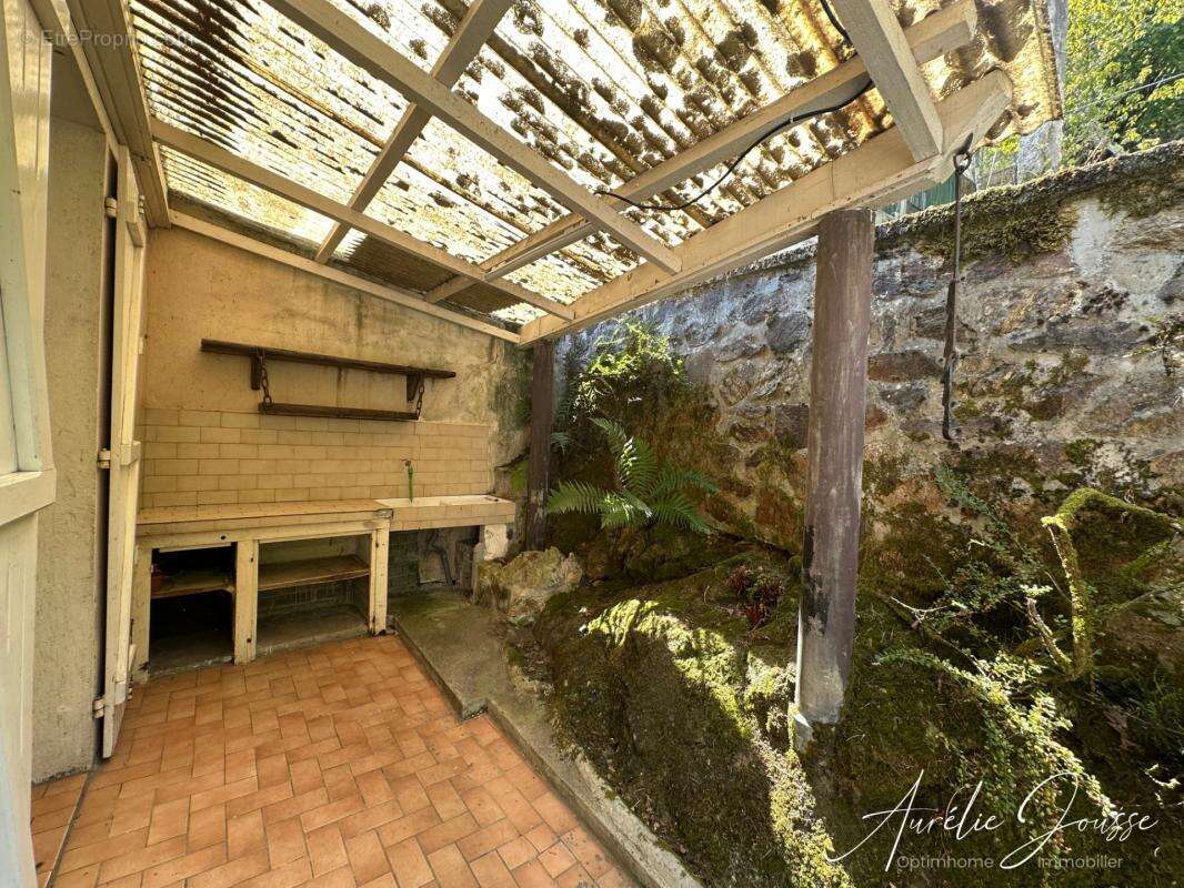  Maison en pierre à vendre à Saint-Priest-Taurion - photo 12