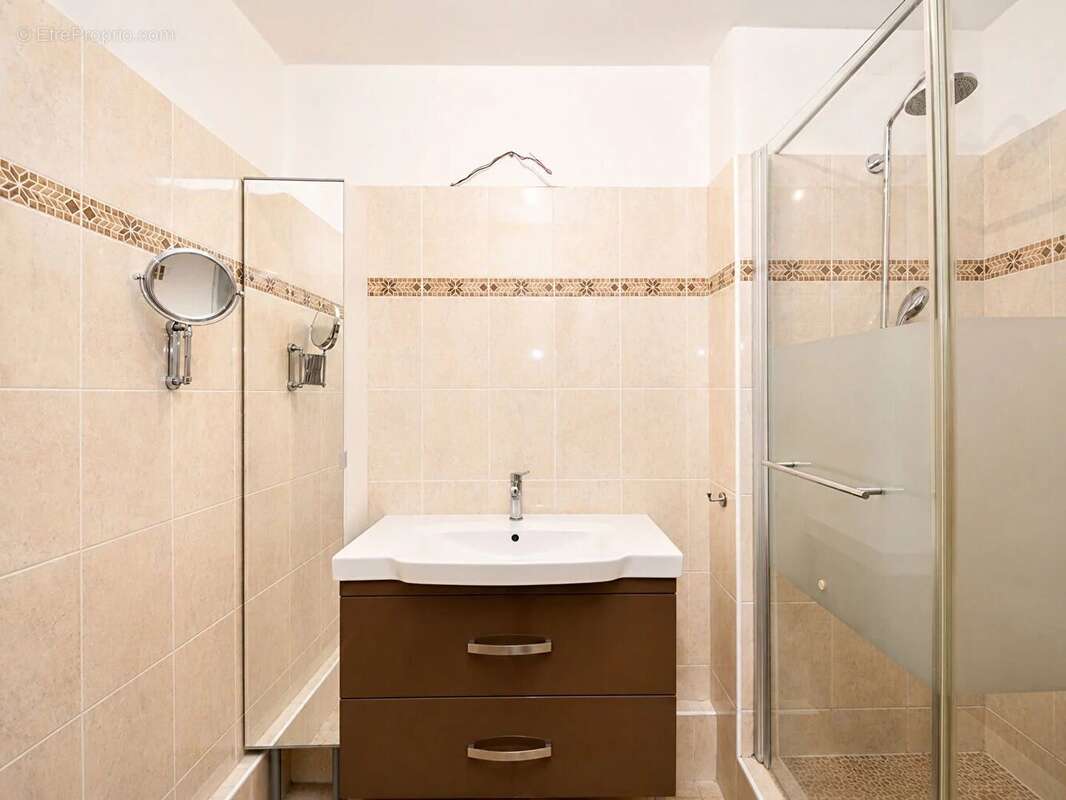 Croissy-sur-seine - au coeur du centre ville - appartement de 79 m²- cave et parking - photo 11