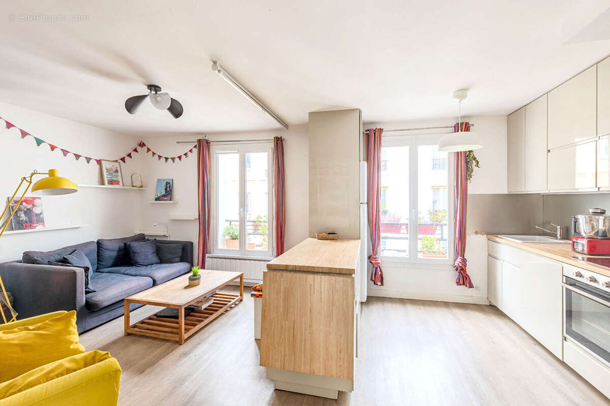 Appartement à PARIS-18E