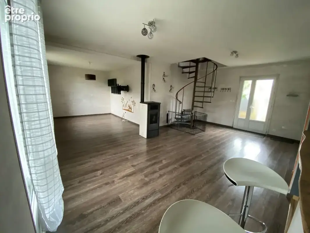Vend maison avec Garage et Jardin 5MN DE CHATEAUNEUF SUR CHER - photo 7