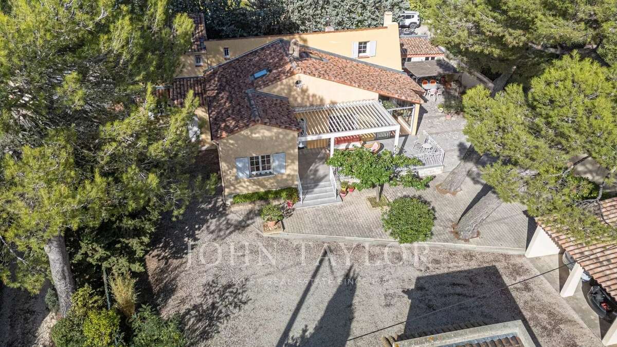 Maison à AIX-EN-PROVENCE