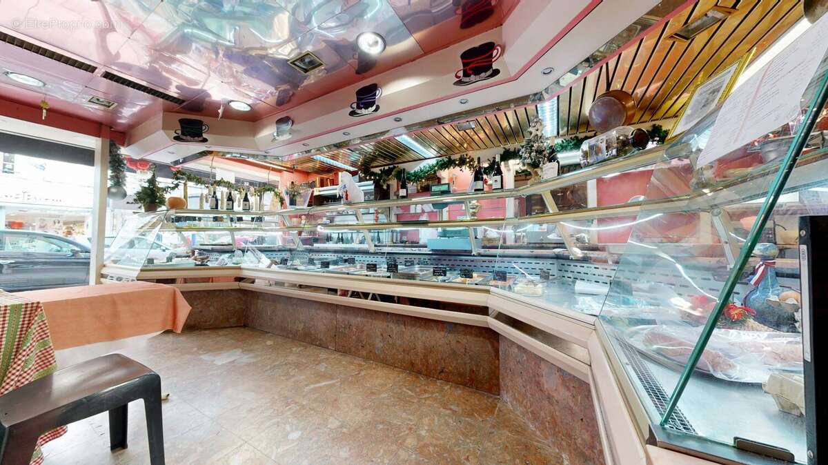 Autre à VILLEFRANCHE-SUR-SAONE