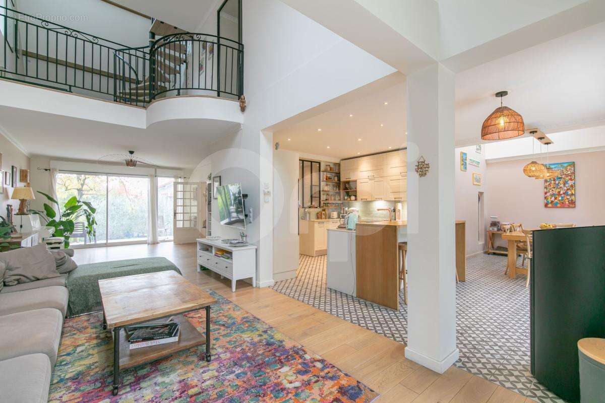 Maison à FONTENAY-SOUS-BOIS