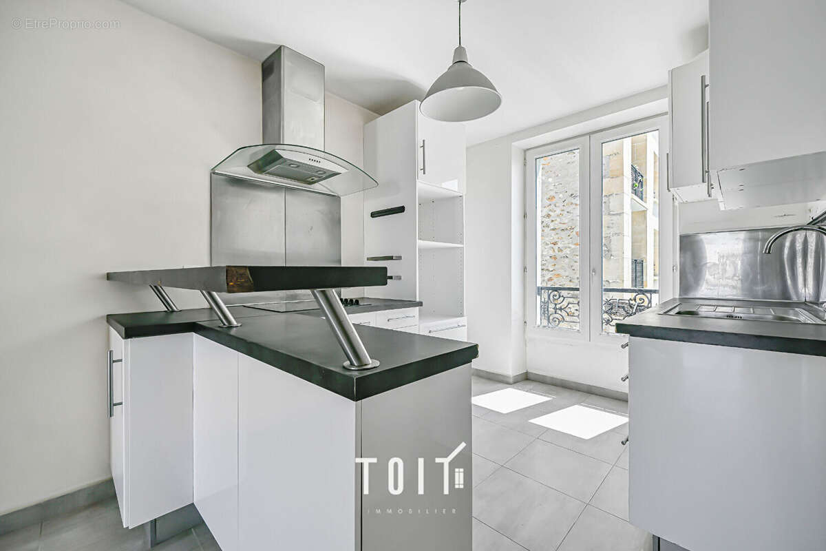 Appartement à PARIS-14E