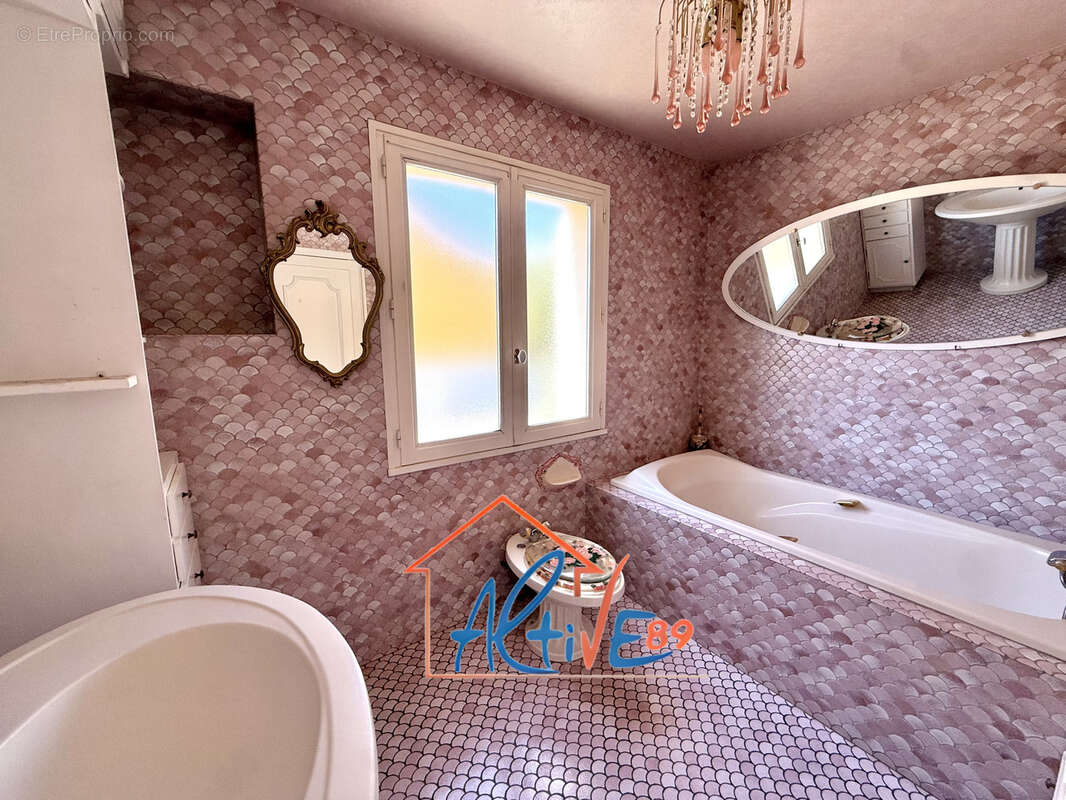 Maison des années 30 à Gurgy de 180m2 - photo 6