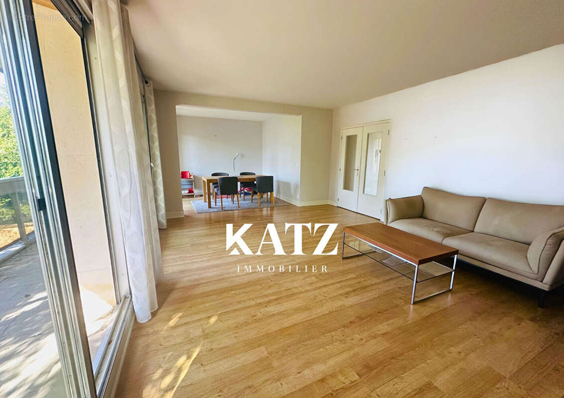 Appartement à GARCHES