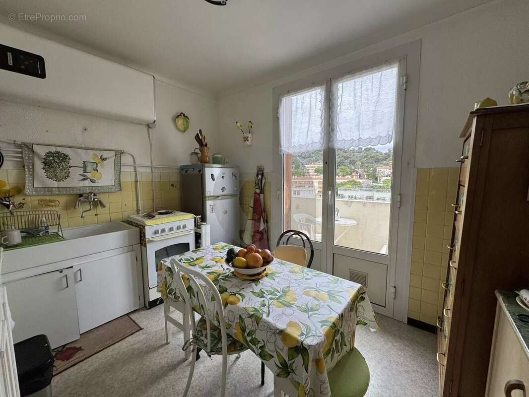 Appartement à ROQUEBRUNE-CAP-MARTIN