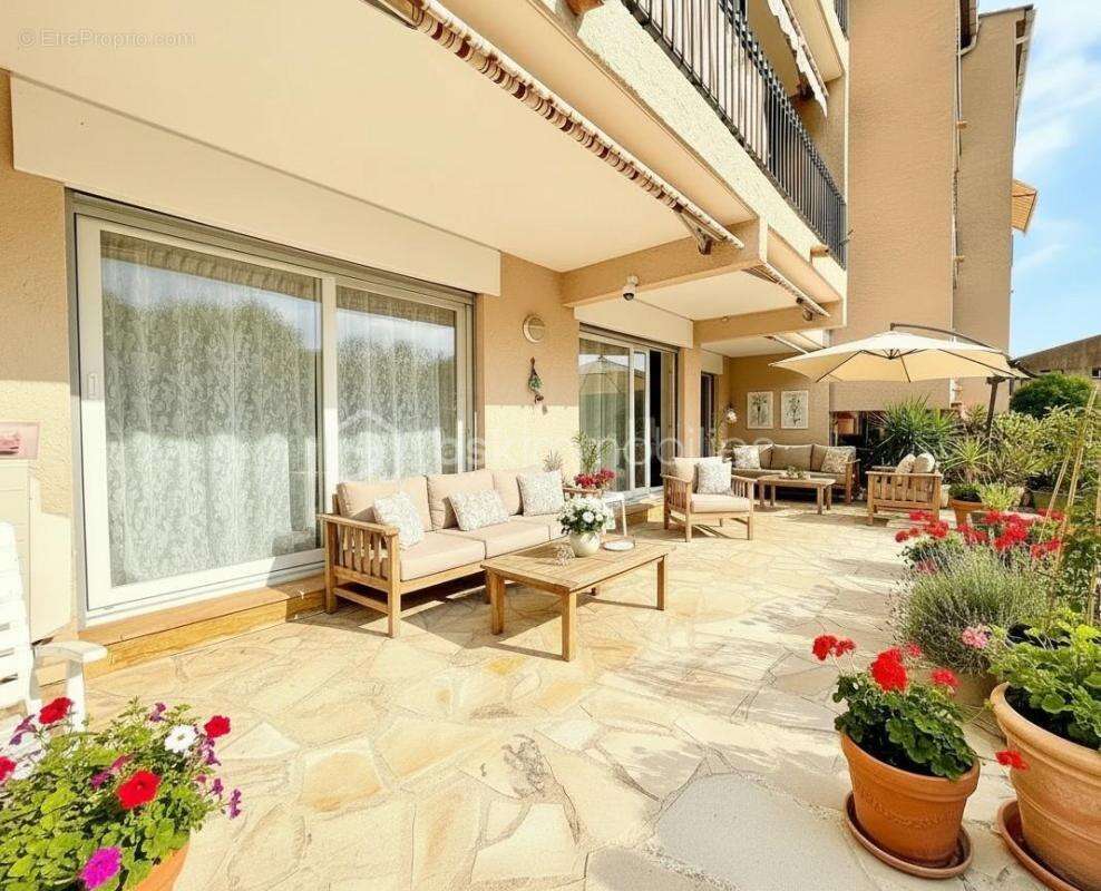 Appartement à VENCE