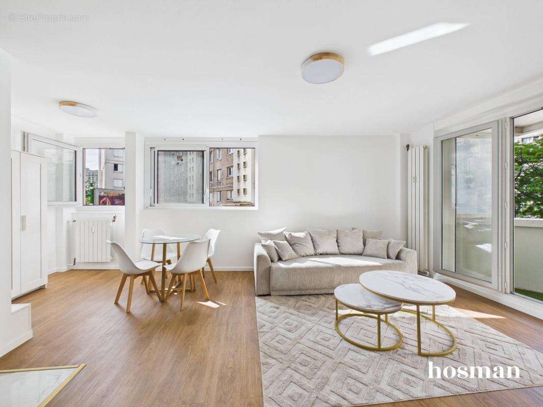 Appartement à PARIS-15E