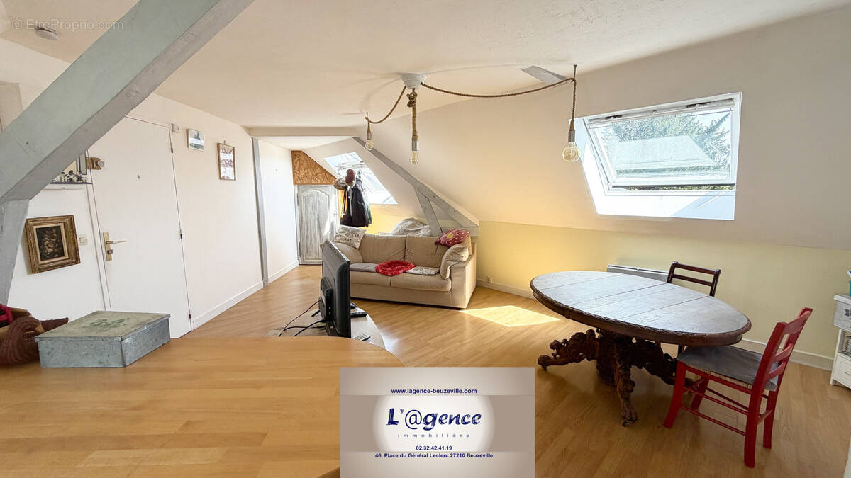 Appartement à BEUZEVILLE