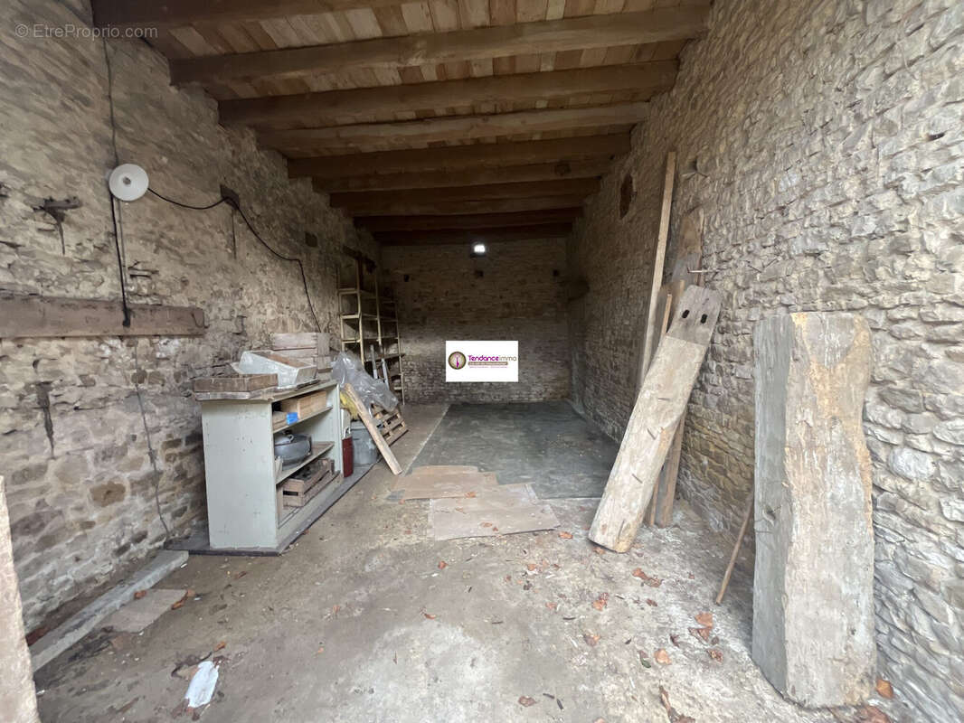 Maison à LE MELE-SUR-SARTHE