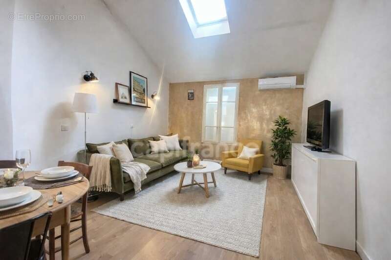 Appartement à PAULHAN