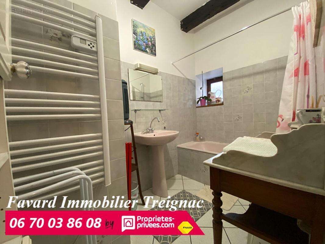 Maison à TREIGNAC