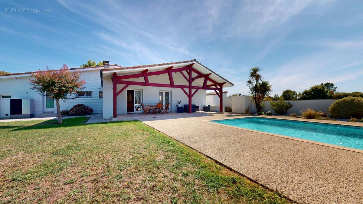 Photo 1 - Maison à LA BREDE