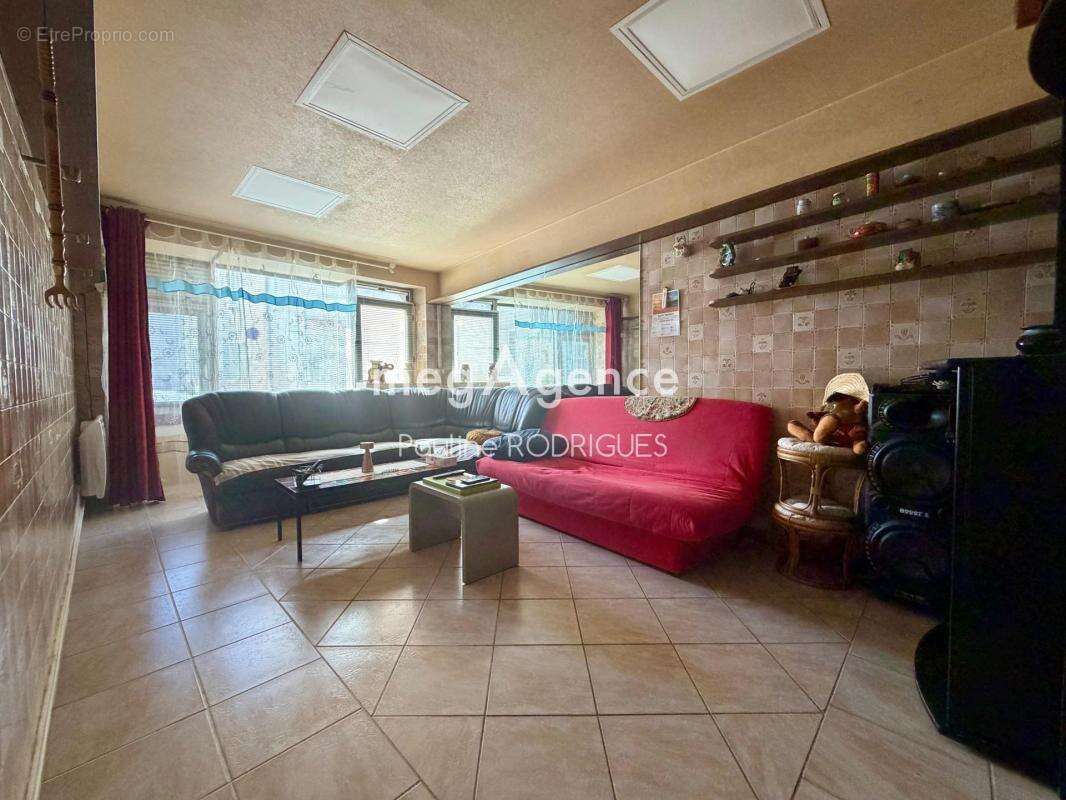 Maison 250m2 Division possible - photo 3