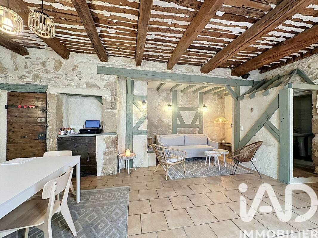 Photo 1 - Commerce à CAVAILLON