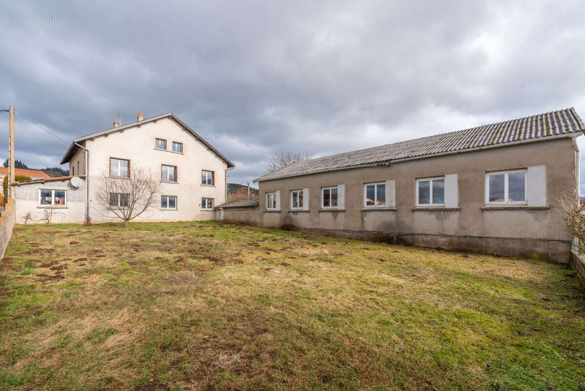 Maison à VISSAC-AUTEYRAC