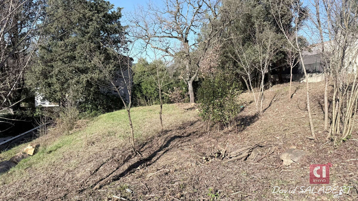 Véritable opportunité ? Terrain à vendre à Vidauban (83550) de 856 m2 - photo 2