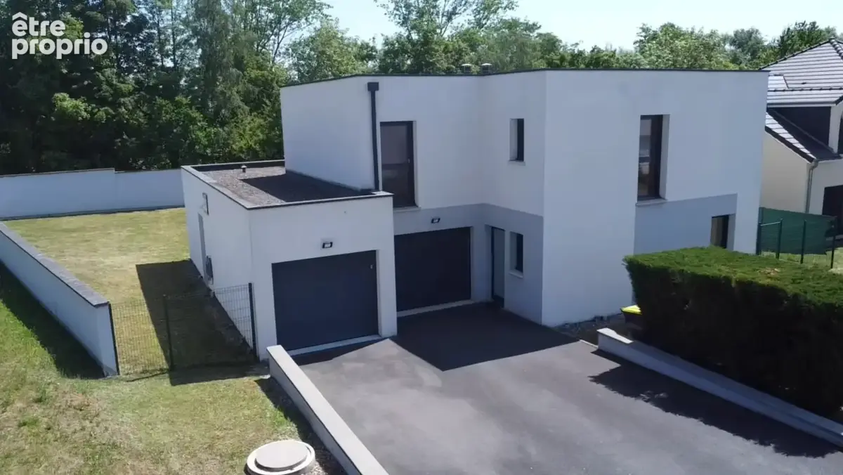 Photo Maison à Marly au prix de 579 000€