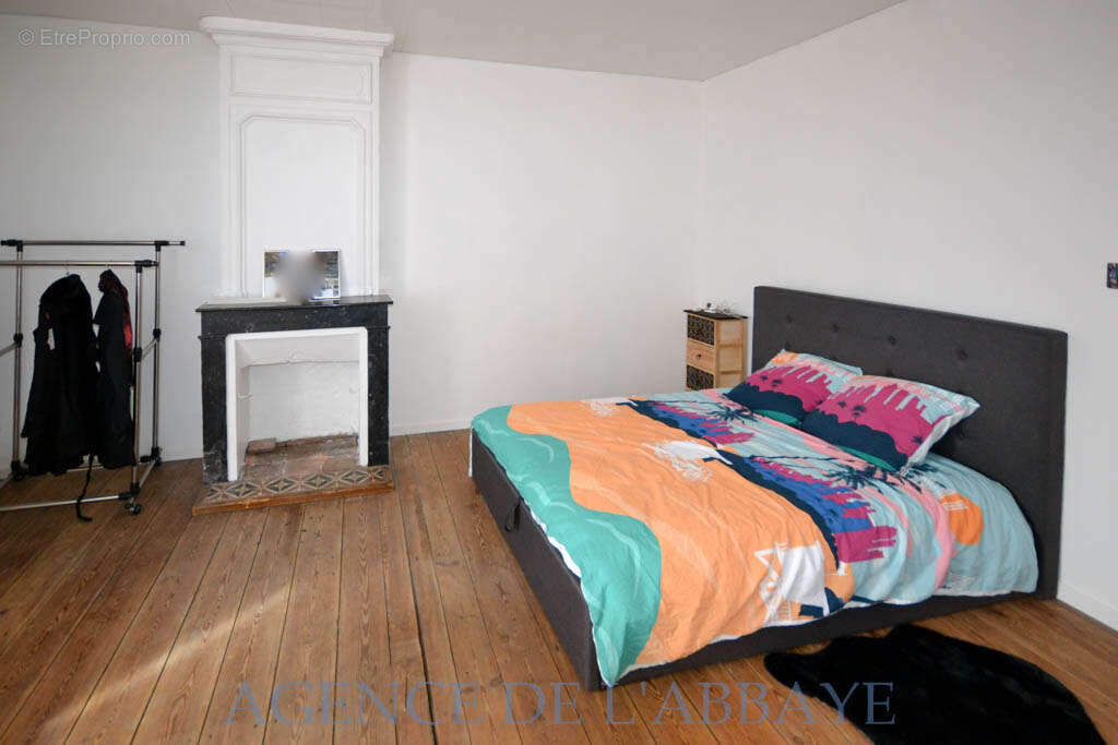 Maison à MONTPELLIER-DE-MEDILLAN