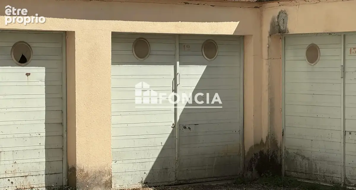 Garage à Avignon – Très belle surface de 48 m² - photo 3