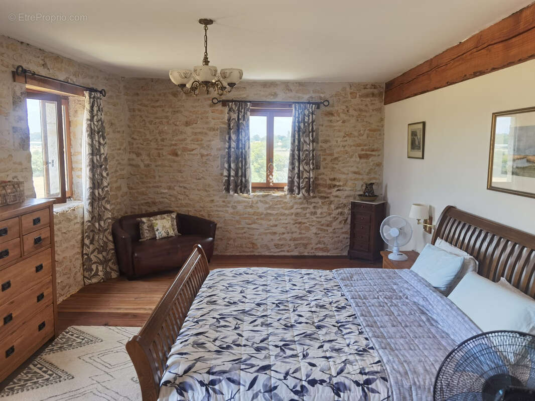 Maison à SAINT-CLAUD