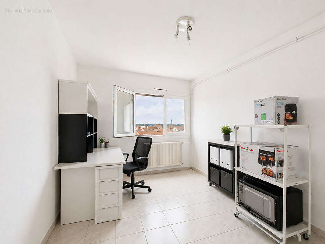 Appartement à ROMANS-SUR-ISERE